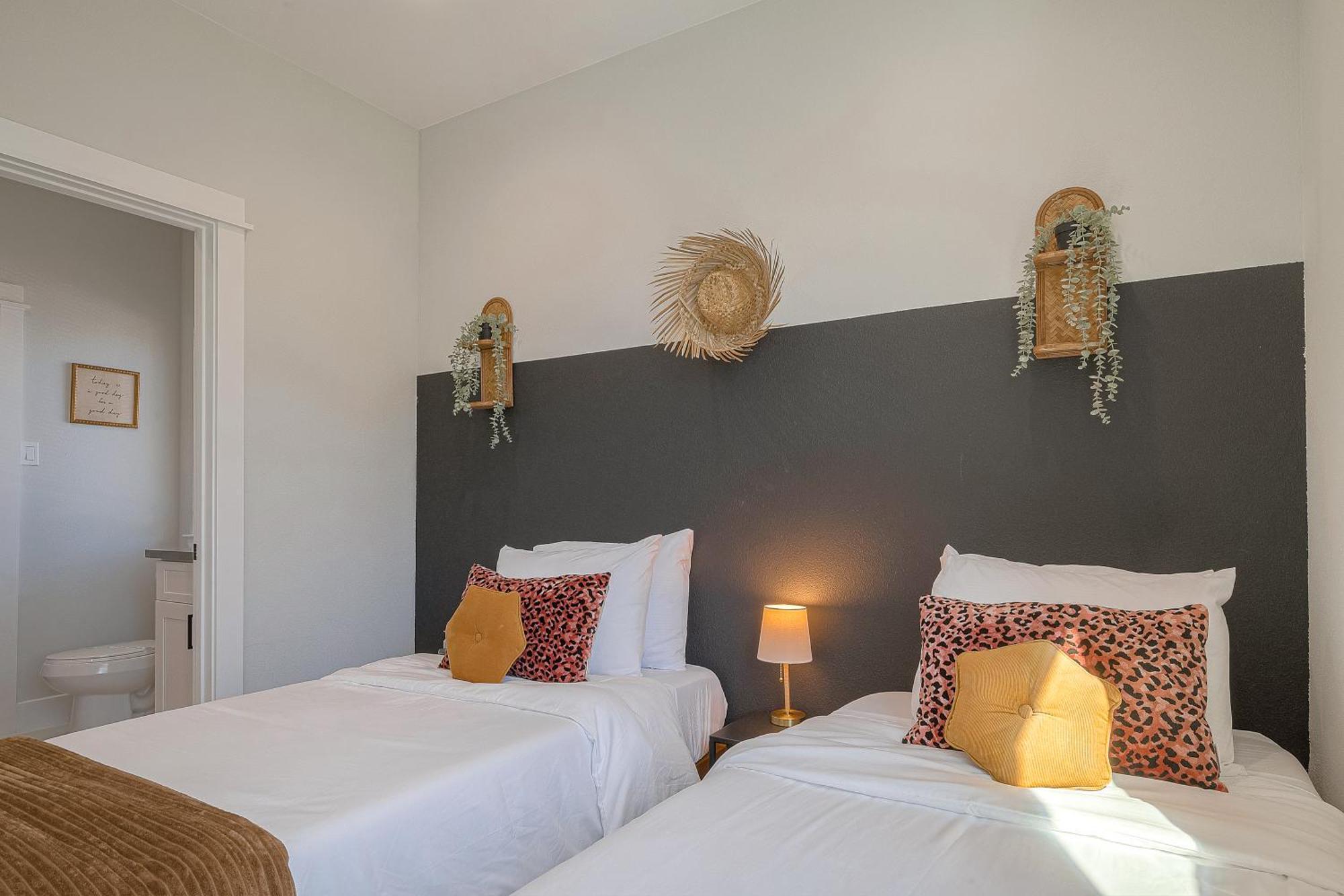 Modern Home Near Downtown With Fast Wifi, Bbq, Games & Ev Equipped! Houston Zewnętrze zdjęcie