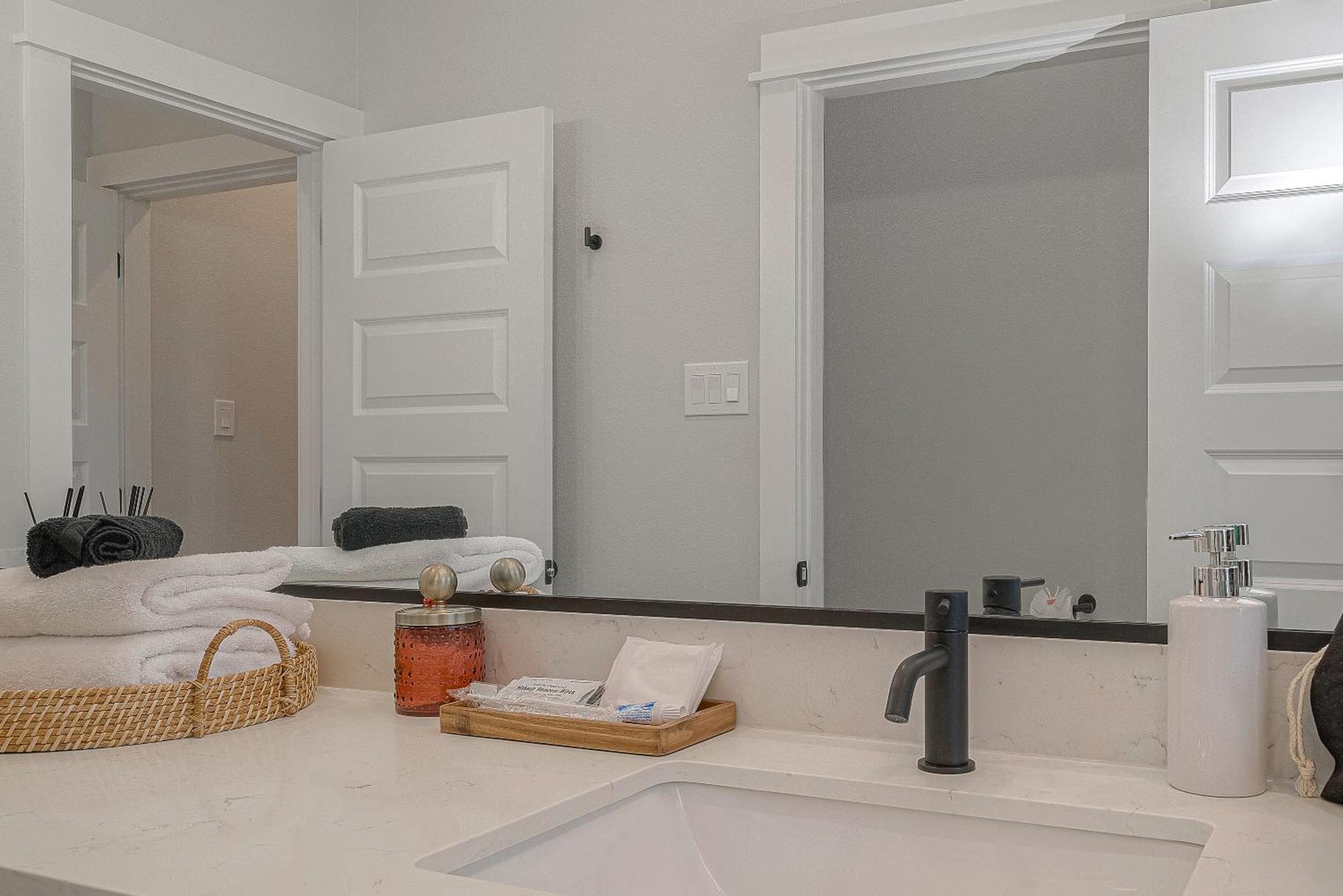 Modern Home Near Downtown With Fast Wifi, Bbq, Games & Ev Equipped! Houston Zewnętrze zdjęcie