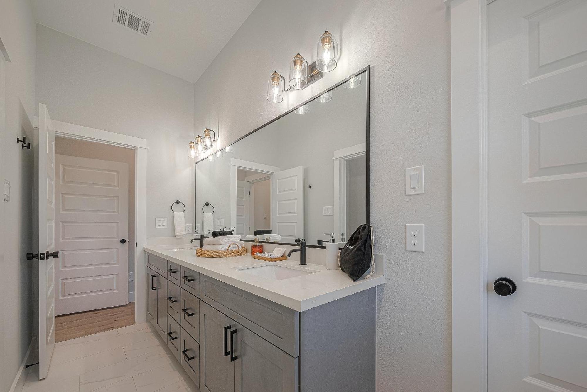 Modern Home Near Downtown With Fast Wifi, Bbq, Games & Ev Equipped! Houston Zewnętrze zdjęcie
